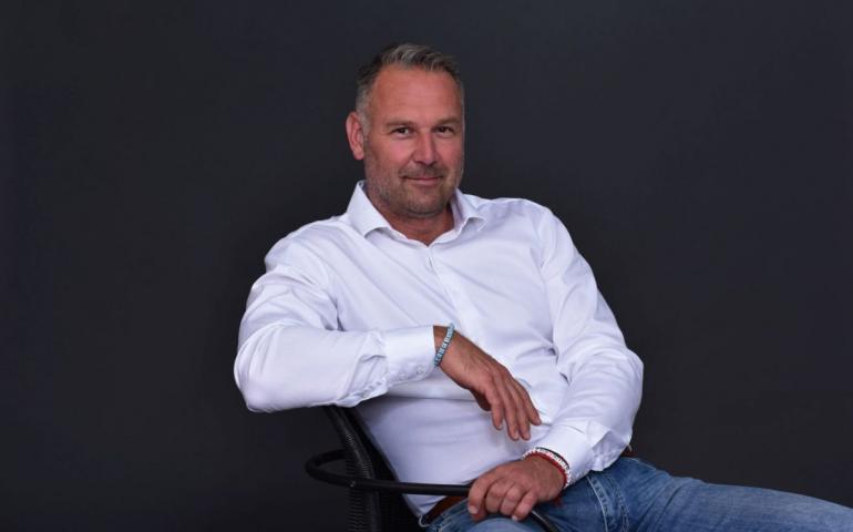 Férfi portré fotózás és üzleti témájú fotózás by kovacskatafoto